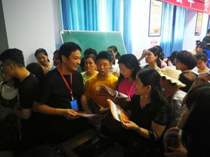 计算机与信息工程学院赴三门峡灵宝开展教授博士进中学新高考咨询宣传活动